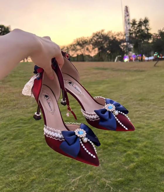 Poison Apple Perfection (Snow-White Inspired)