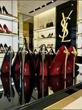 BLADE OF ELEGANCE IN GOLD — *ONLY 4 REMAIN*