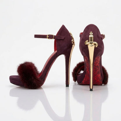 THE ENCHANTRESS AND HER VELVET TOUCH