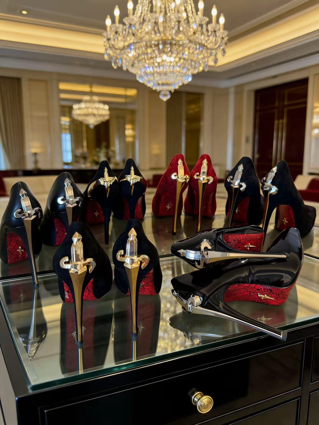 🗡️ BLADE OF ELEGANCE 🗡️IN LEATHER: Gold & Silver *LIMITED EDITION* Only 13 left