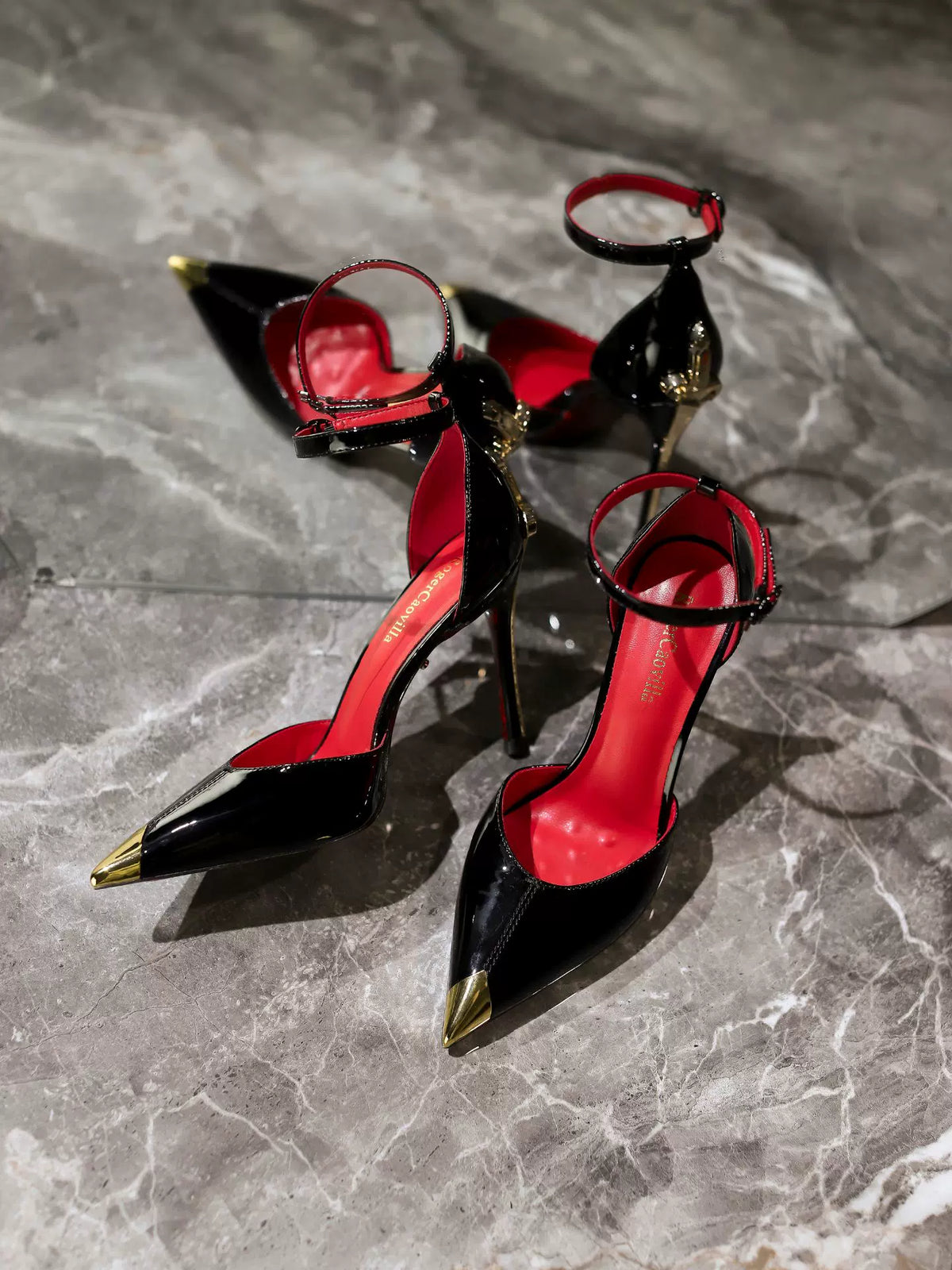 AURELIA’S TOUCH — GOLDEN TIP STILETTO (CHAMPAGNE & BLACK)